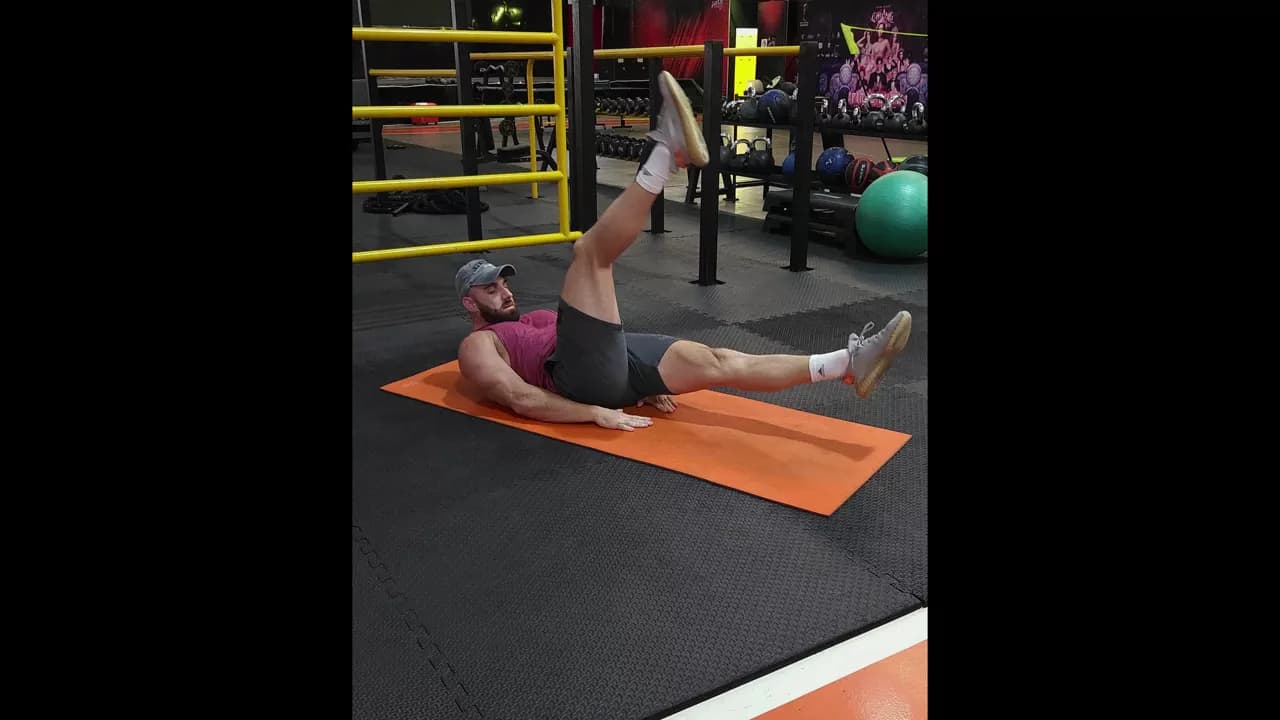 Alternating Leg Raise exercise