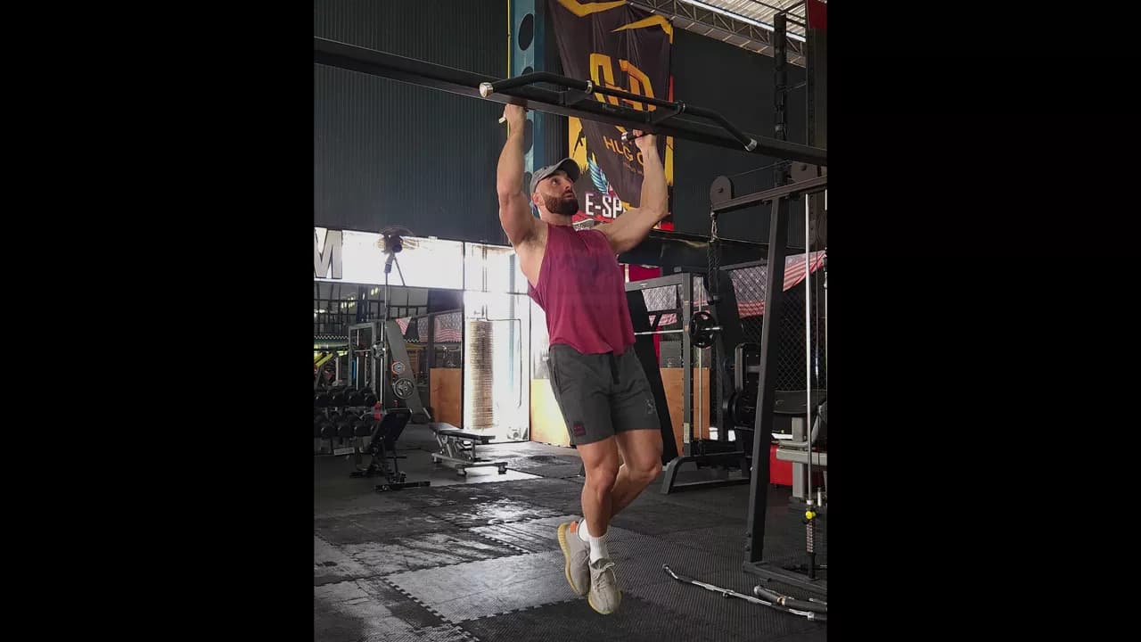 Parallel-Bar Pull Up exercise